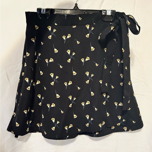 Flower Wrap Mini Skirt - Picture 1 of 4